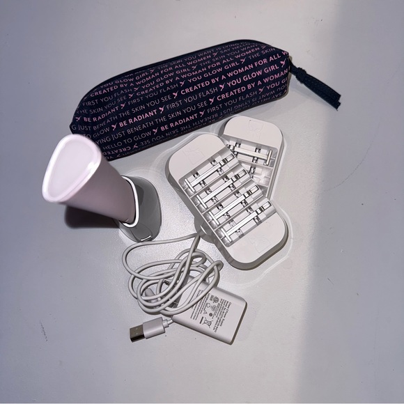 Pink Dermaflash - Picture 6 of 7